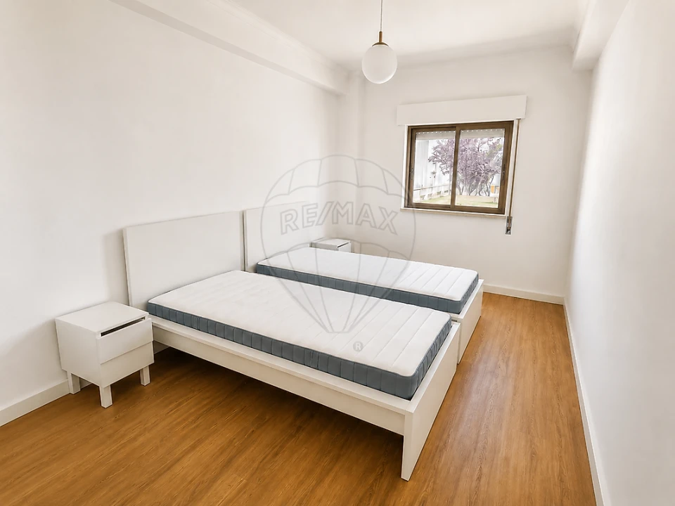 Apartamento T2 para Arrendamento em Azambuja Foto 14
