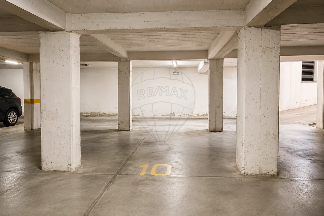 Apartamento T2 para Arrendamento em Azambuja Foto 15