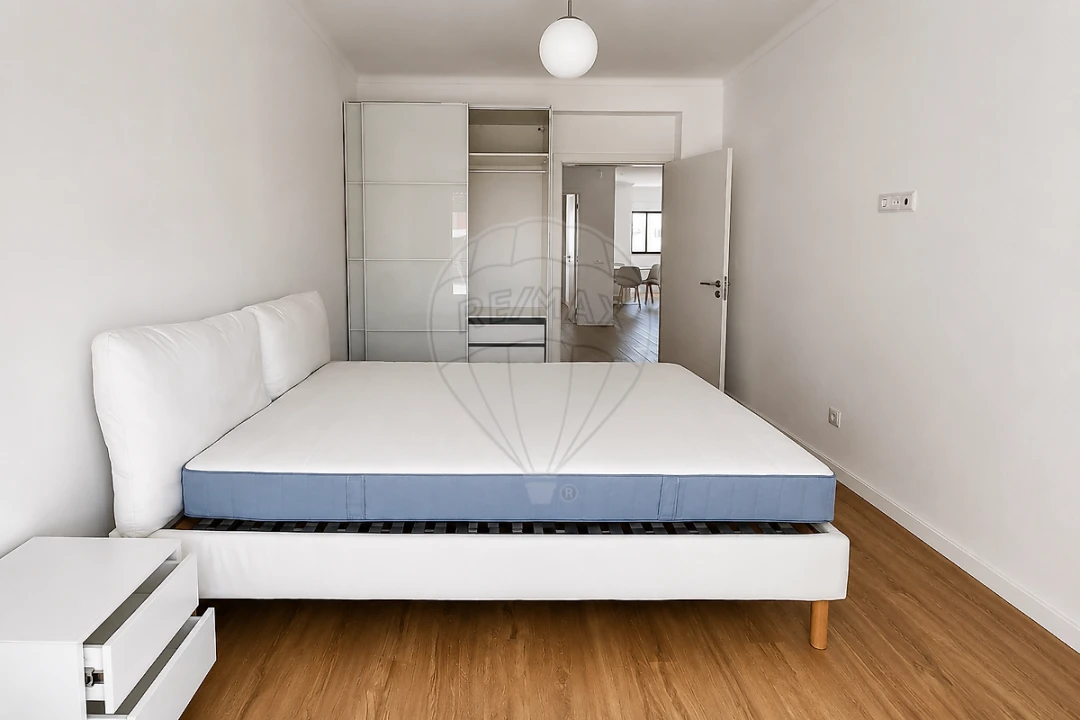 Apartamento T2 para Arrendamento em Azambuja Foto 12