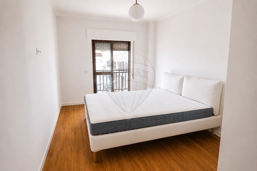 Apartamento T2 para Arrendamento em Azambuja Foto 7
