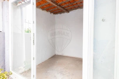 Moradia T3 para Venda em Aveiras de Baixo