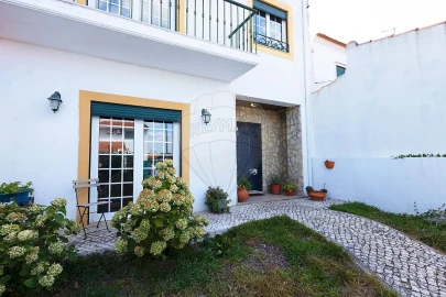 Moradia T3 para Venda em Aveiras de Baixo
