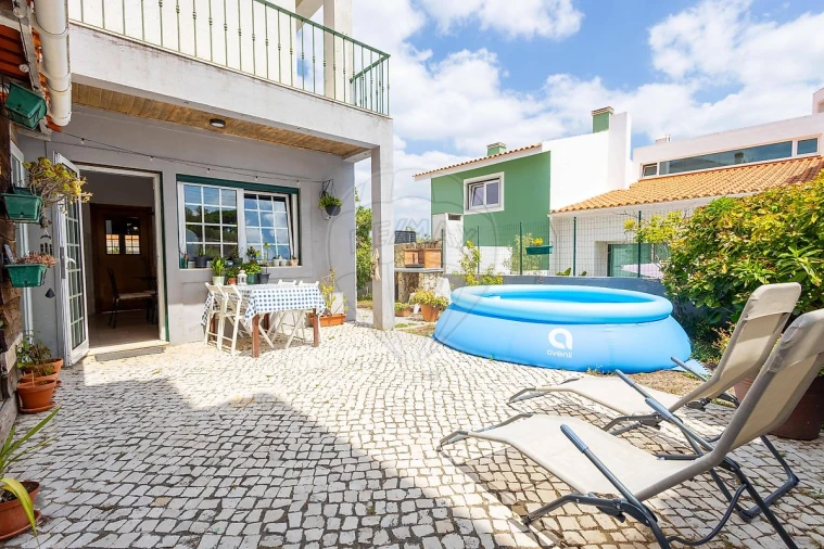 Moradia T3 para Venda em Aveiras de Baixo Foto 34