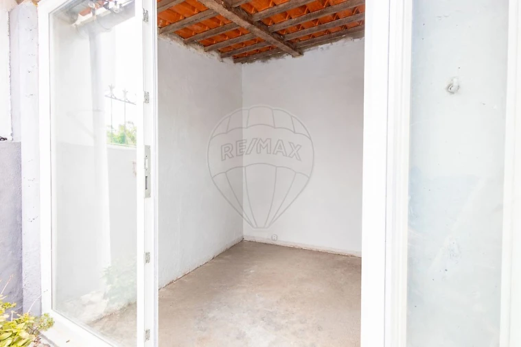 Moradia T3 para Venda em Aveiras de Baixo Foto 10
