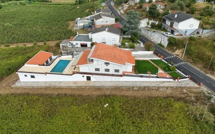 Moradia T5 para Venda em Maiorga
