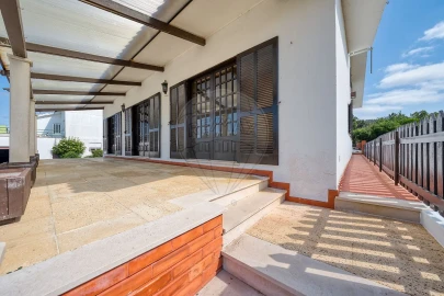Moradia T5 para Venda em Maiorga