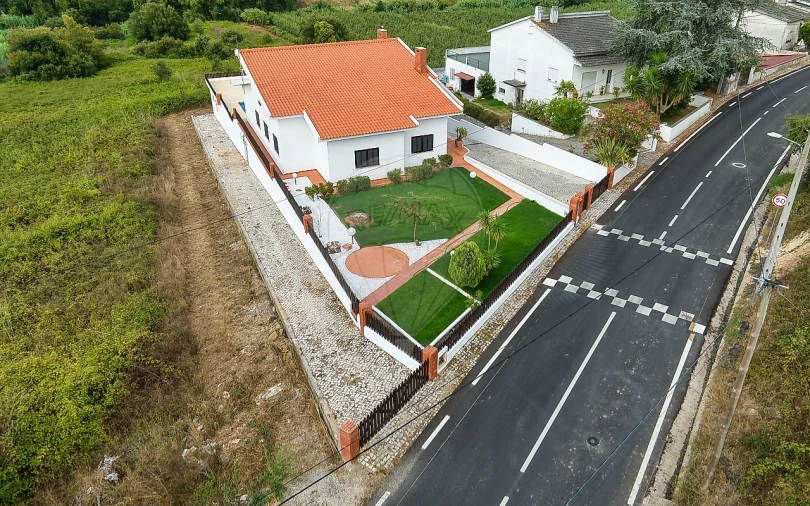 Moradia T5 para Venda em Maiorga Foto 47
