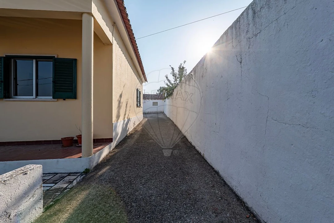 Moradia T3 para Venda em São João da Ribeira e Ribeira de São João Foto 38