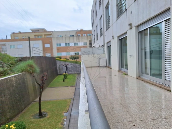 Apartamento T2 para Venda em Cidade da Maia Foto 4