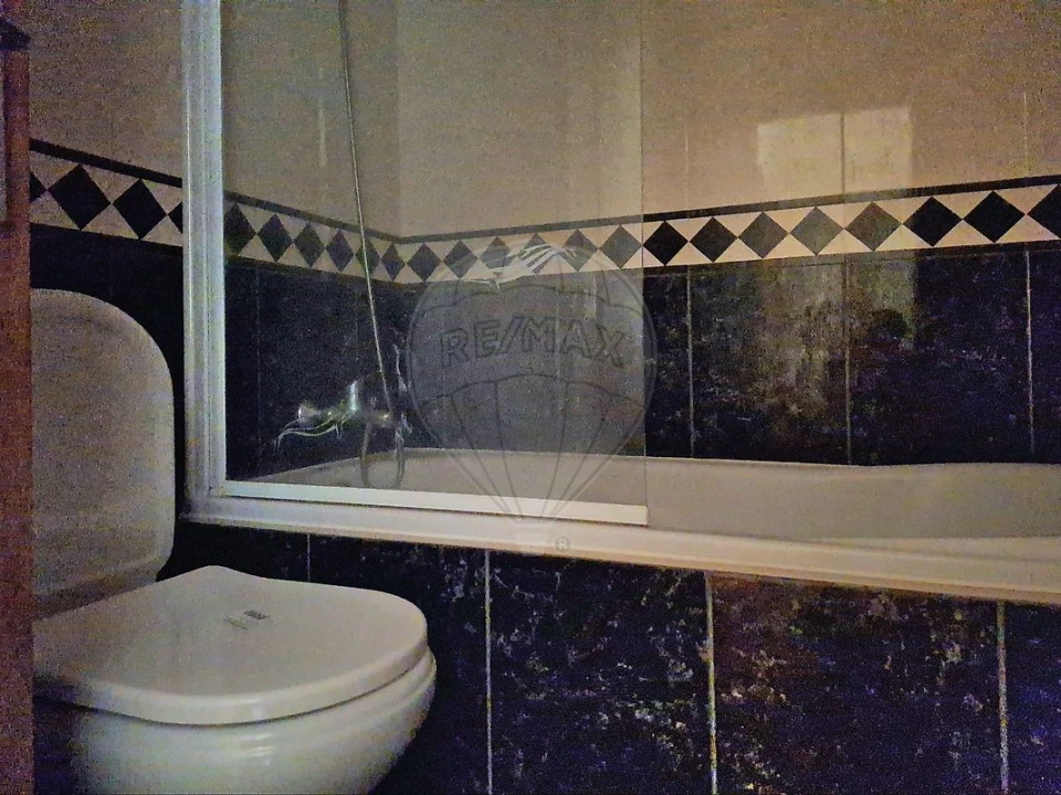 Apartamento T2 para Venda em Cidade da Maia Foto 17