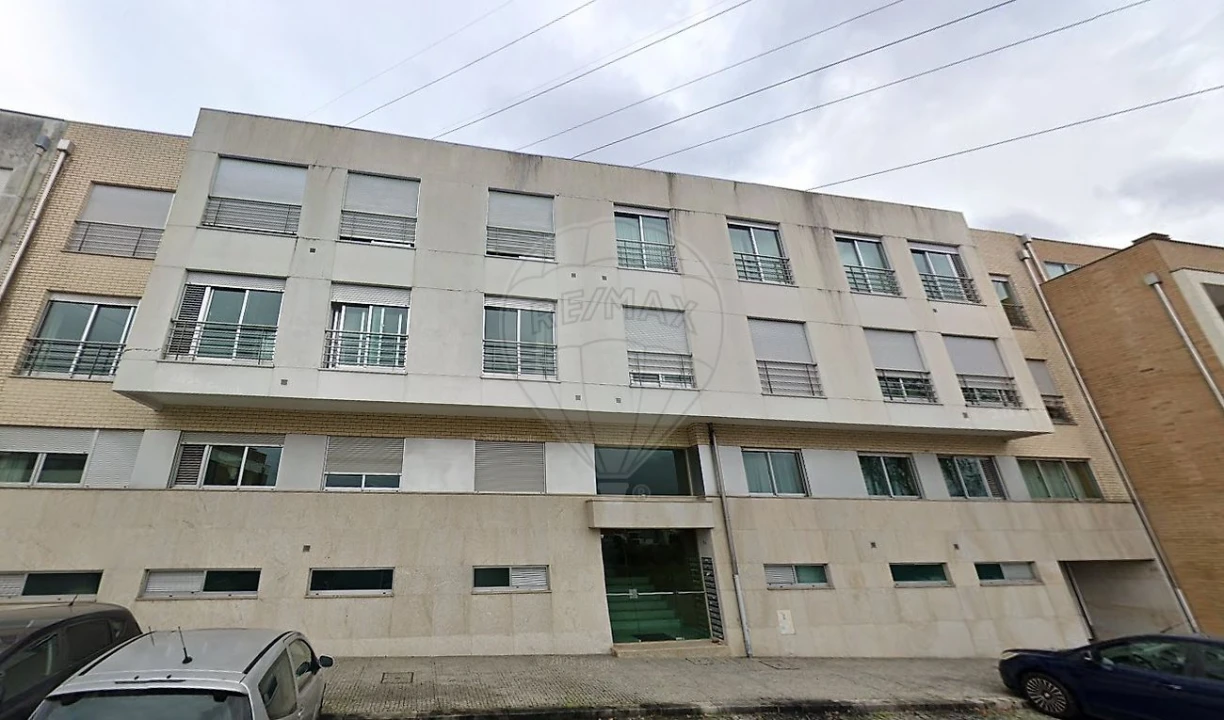 Apartamento T2 para Venda em Cidade da Maia Foto 22