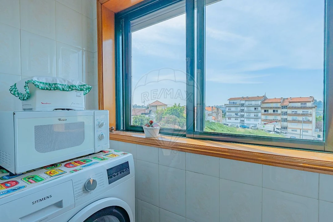 Apartamento T2 para Venda em Oliveira do Douro Foto 8