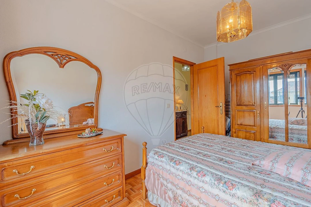 Apartamento T2 para Venda em Oliveira do Douro Foto 13