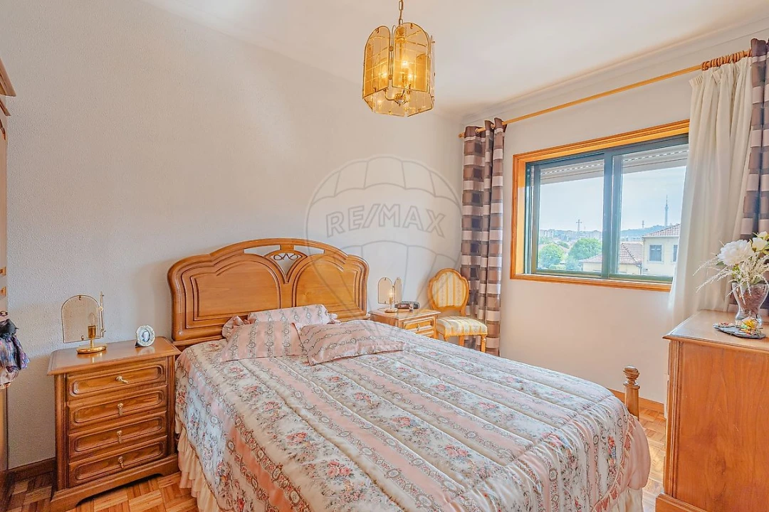 Apartamento T2 para Venda em Oliveira do Douro Foto 12
