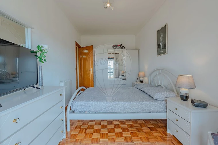 Apartamento T2 para Venda em Oliveira do Douro Foto 14