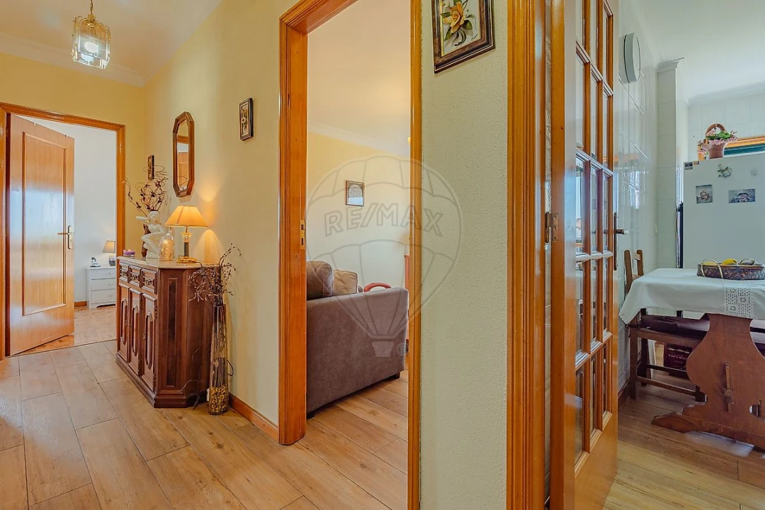 Apartamento T2 para Venda em Oliveira do Douro Foto 5