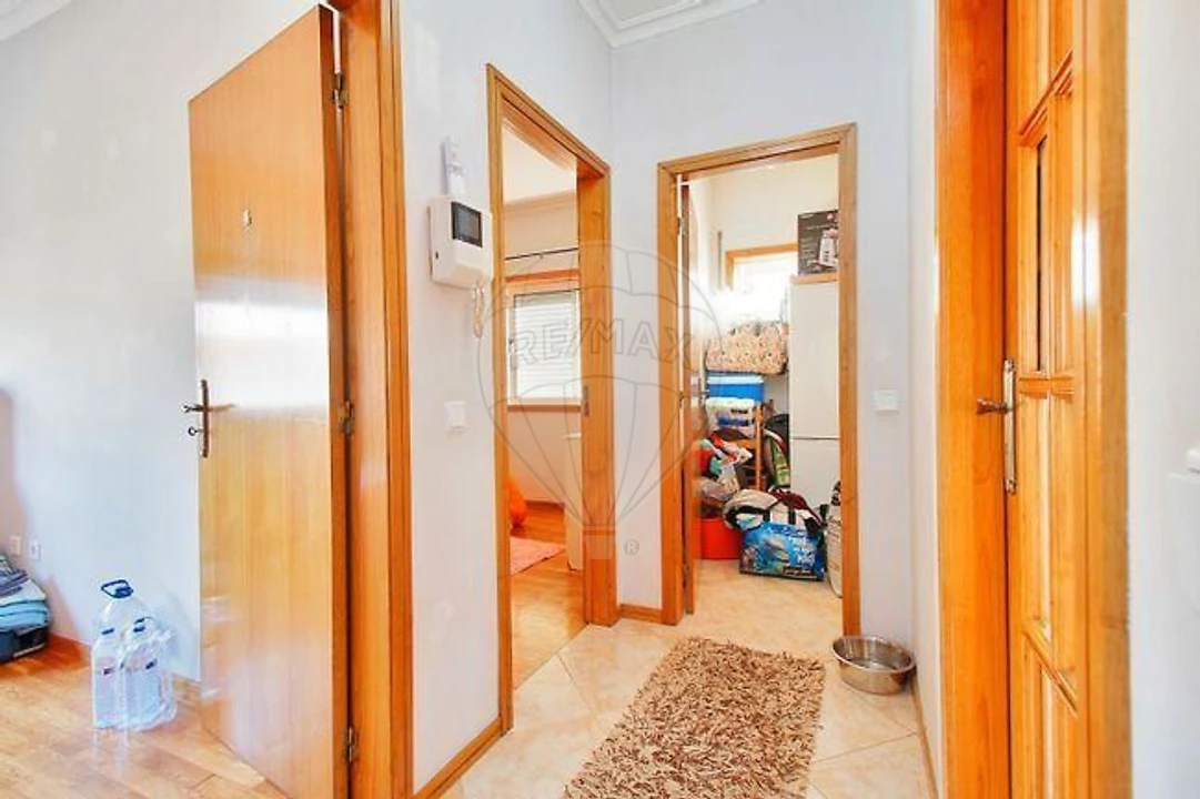 Apartamento T2 para Venda em Campo e Sobrado Foto 8