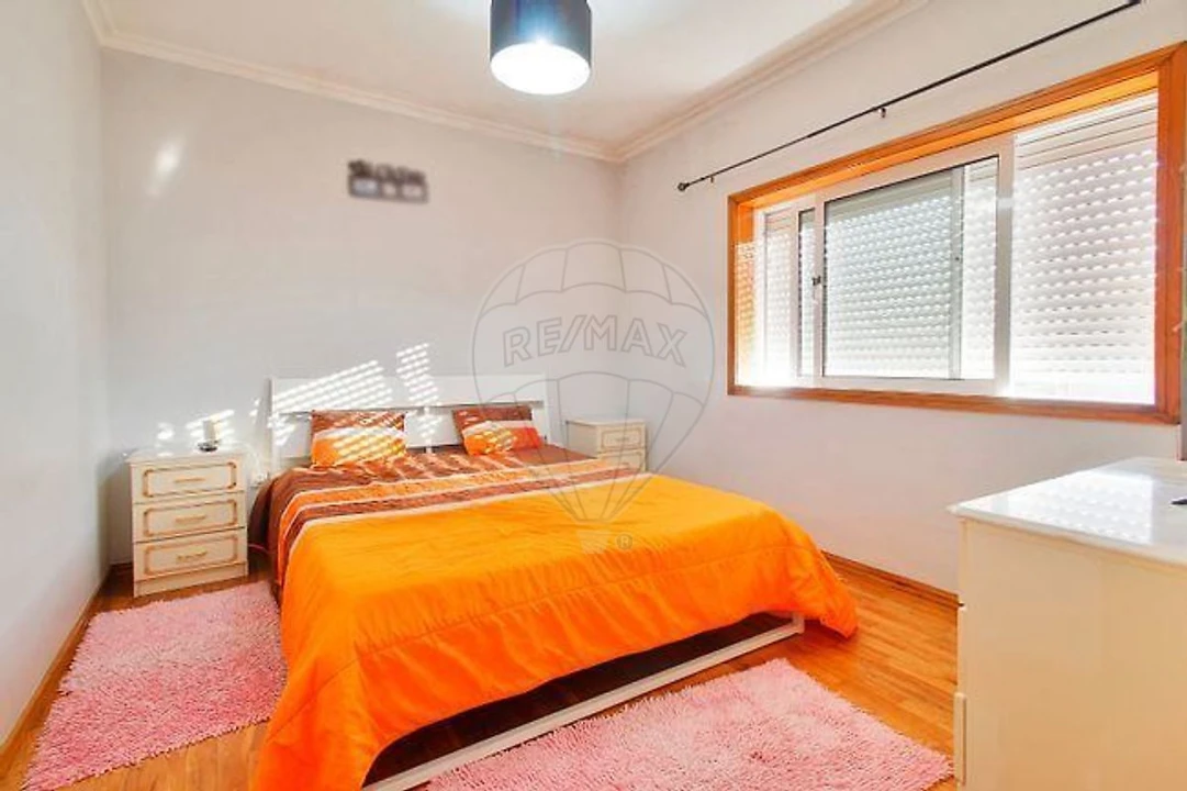 Apartamento T2 para Venda em Campo e Sobrado Foto 11