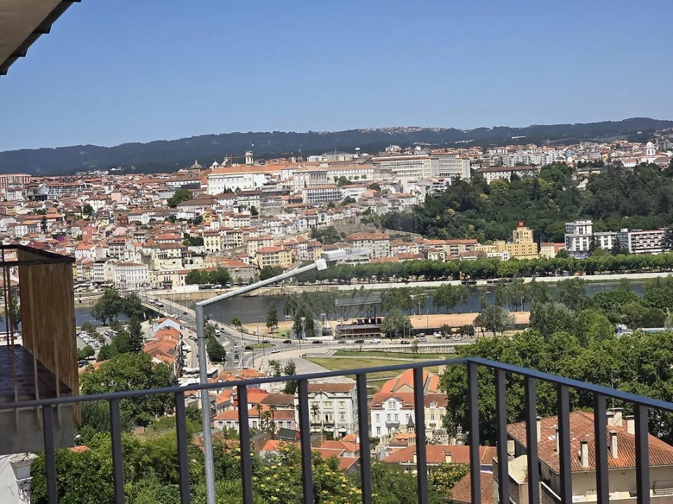 Apartamento T3 para Arrendamento em Santa Clara e Castelo Viegas Foto 1