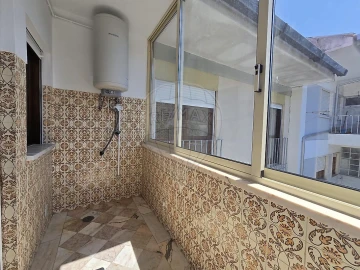 Apartamento T3 para Arrendamento em Santa Clara e Castelo Viegas