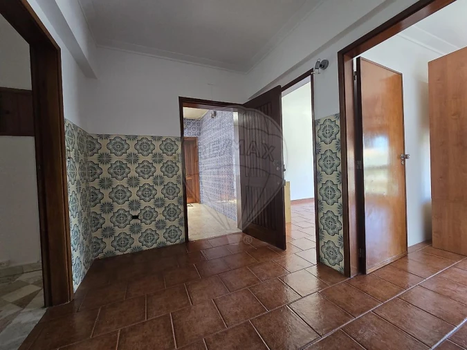 Apartamento T3 para Arrendamento em Santa Clara e Castelo Viegas Foto 26