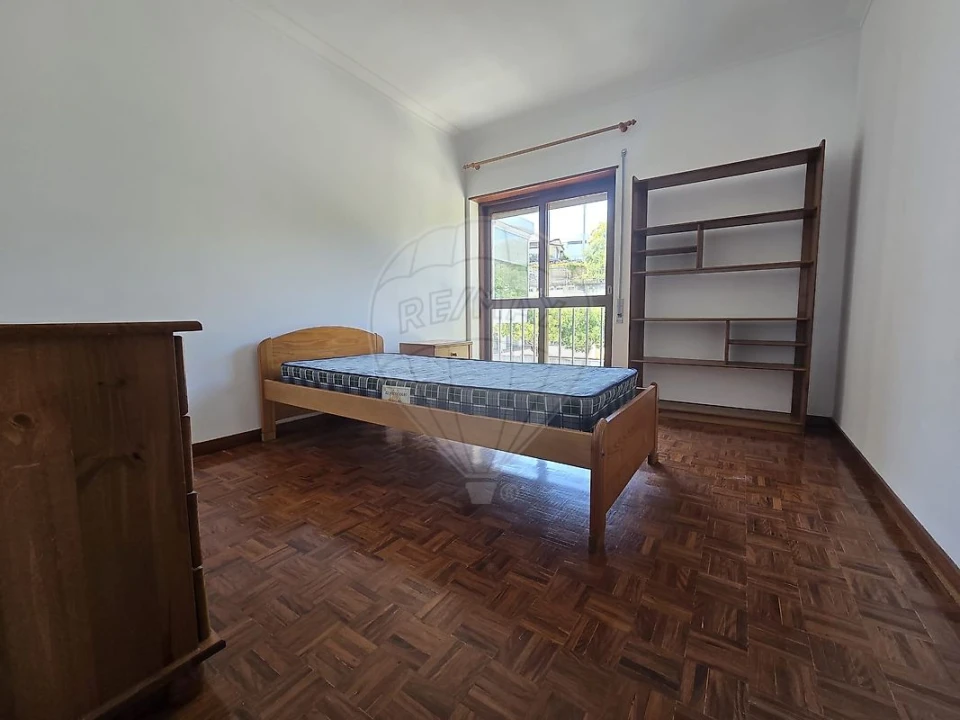Apartamento T3 para Arrendamento em Santa Clara e Castelo Viegas Foto 13