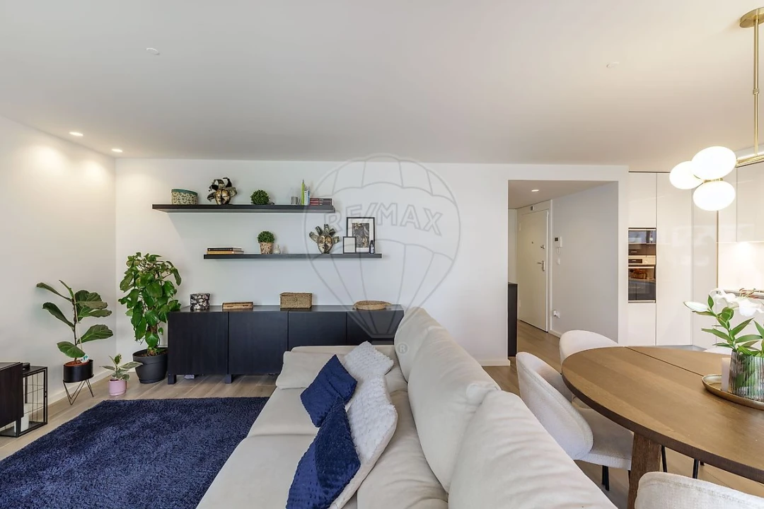 Apartamento T2 para Venda em Oliveira do Douro Foto 2