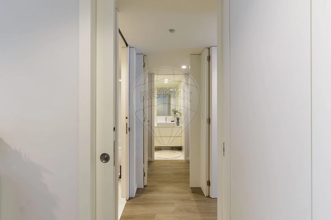 Apartamento T2 para Venda em Oliveira do Douro Foto 24