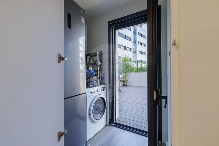 Apartamento T2 para Venda em Oliveira do Douro Foto 9