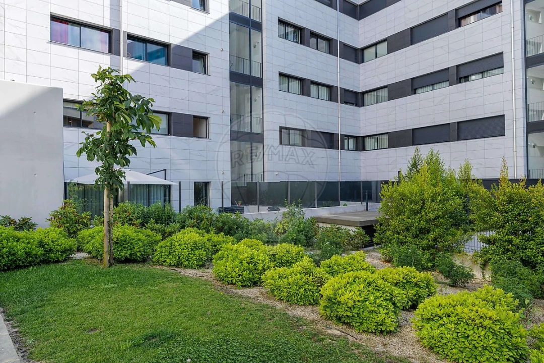 Apartamento T2 para Venda em Oliveira do Douro Foto 34
