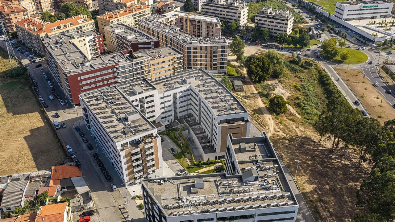 Apartamento T2 para Venda em Oliveira do Douro Foto 42