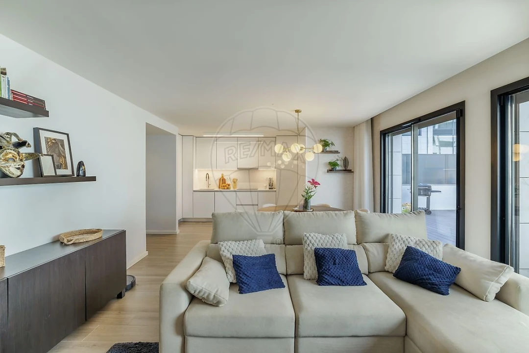 Apartamento T2 para Venda em Oliveira do Douro Foto 5