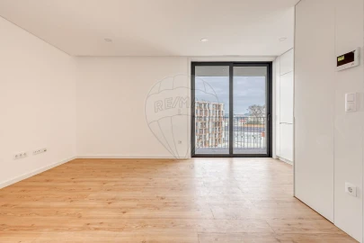 Apartamento T1 para Arrendamento em Paranhos