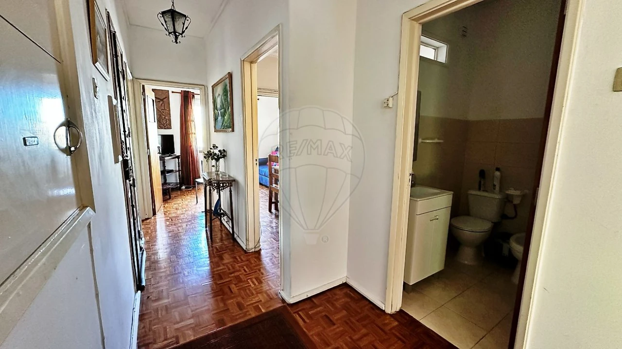 Apartamento T2 para Venda em Pontinha e Famões Foto 7