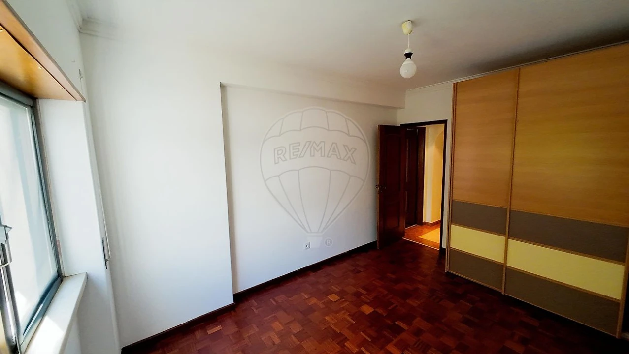 Apartamento T3 para Arrendamento em Almada, Cova da Piedade, Pragal e Cacilhas Foto 14