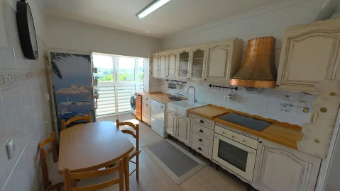 Apartamento T3 para Arrendamento em Almada, Cova da Piedade, Pragal e Cacilhas