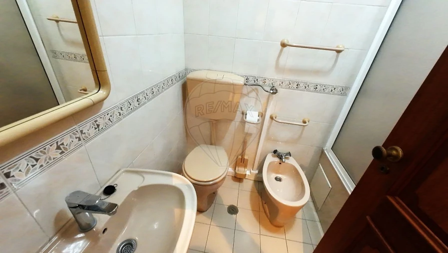Apartamento T3 para Arrendamento em Almada, Cova da Piedade, Pragal e Cacilhas Foto 18