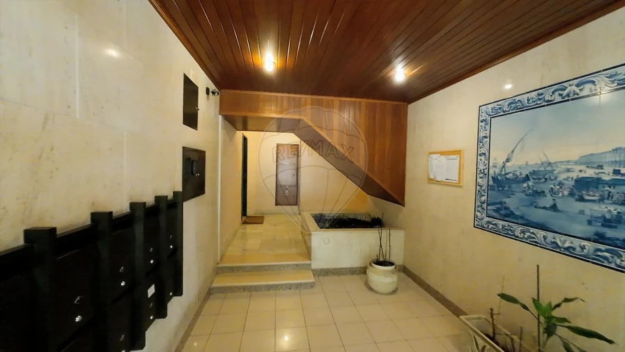 Apartamento T3 para Arrendamento em Almada, Cova da Piedade, Pragal e Cacilhas Foto 2