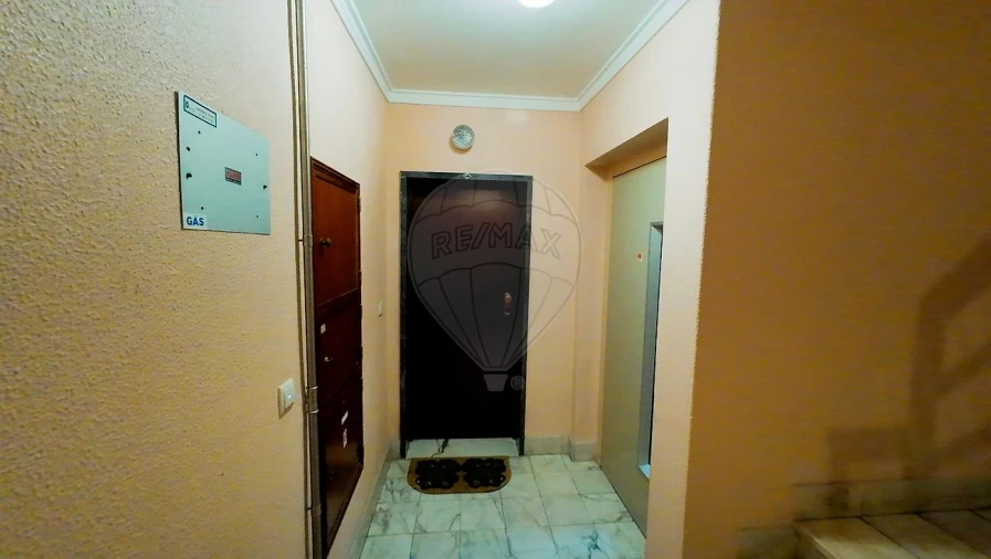 Apartamento T3 para Arrendamento em Almada, Cova da Piedade, Pragal e Cacilhas Foto 5