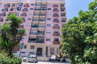 Apartamento T3 para Venda em Queluz e Belas
