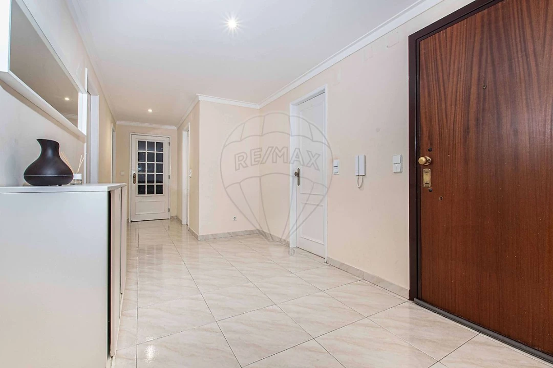 Apartamento T3 para Venda em Queluz e Belas Foto 11
