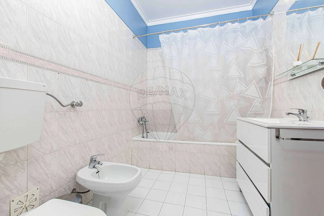 Apartamento T3 para Venda em Queluz e Belas Foto 6