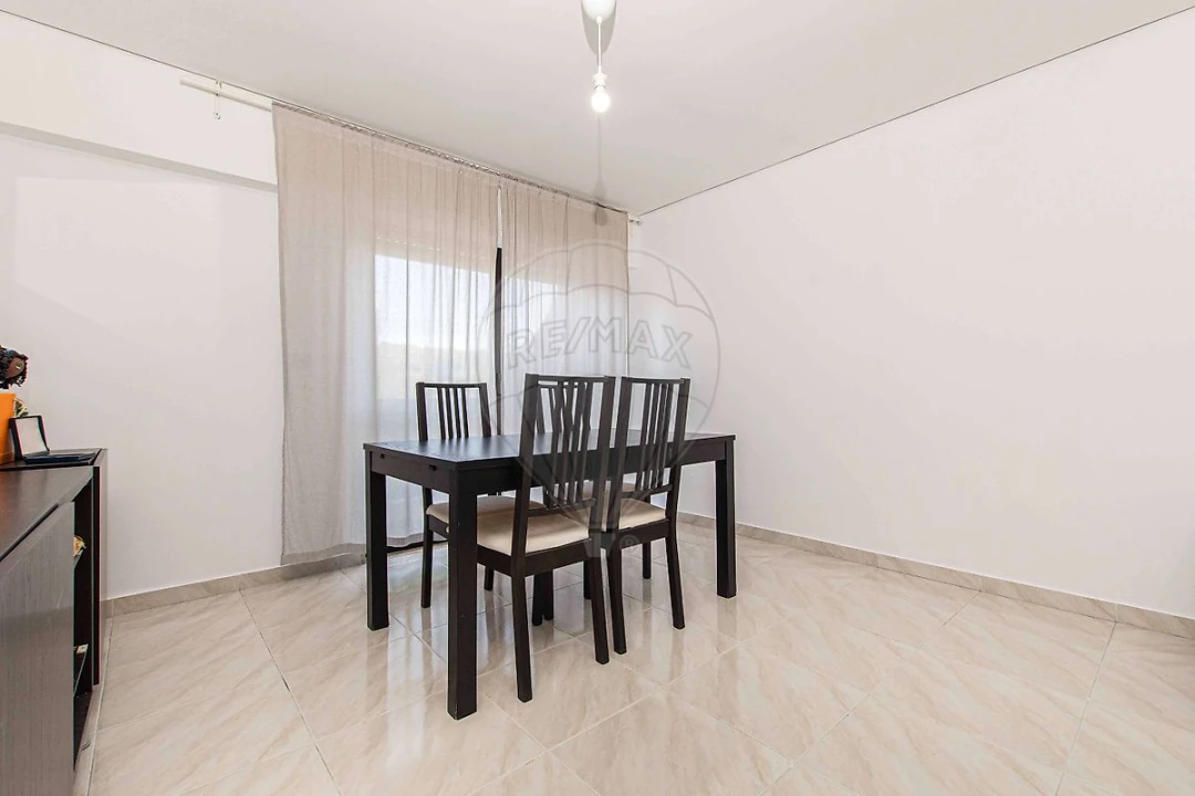Apartamento T3 para Venda em Queluz e Belas Foto 13
