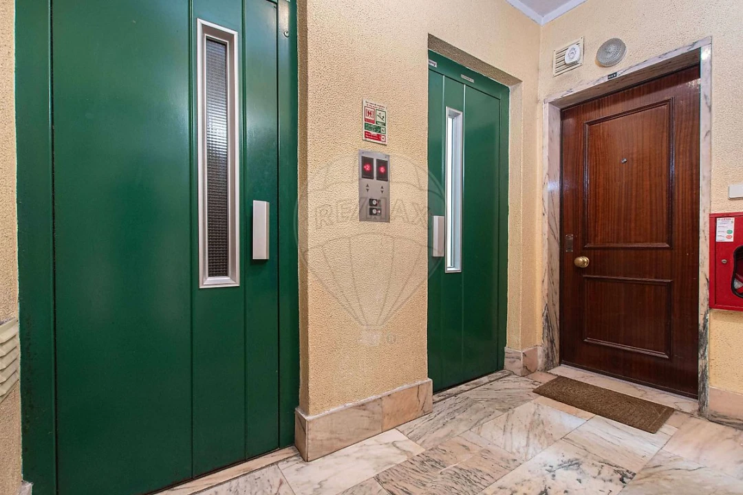 Apartamento T3 para Venda em Queluz e Belas Foto 15