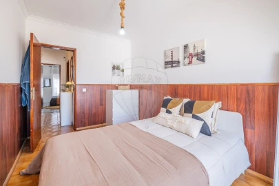 Apartamento T2 para Venda em Baixa da Banheira e Vale da Amoreira