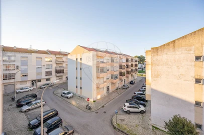Apartamento T2 para Venda em Baixa da Banheira e Vale da Amoreira