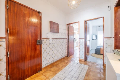 Apartamento T2 para Venda em Baixa da Banheira e Vale da Amoreira
