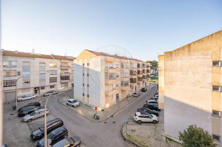 Apartamento T2 para Venda em Baixa da Banheira e Vale da Amoreira Foto 27