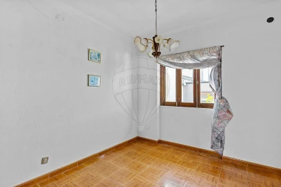 Moradia T4 para Venda em Santa Catarina