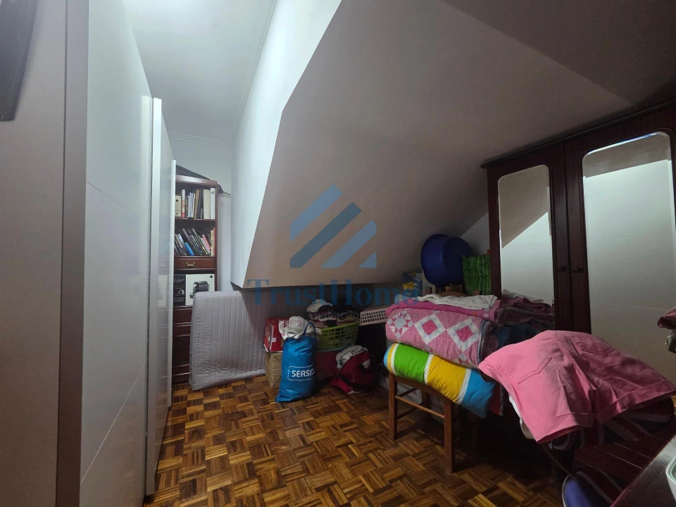 Apartamento T2 para Venda em Agualva e Mira-Sintra Foto 19